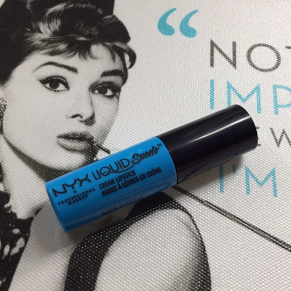 FREE👄New! Nyx Liquid Suede Lipstick Little…